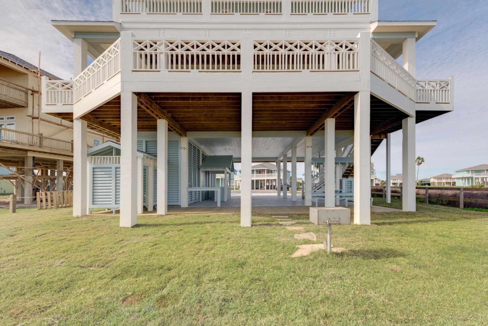 Sea It All Beachfront 4Br! Panoramic Views, Bar & Large Decks Villa Crystal Beach Exterior photo